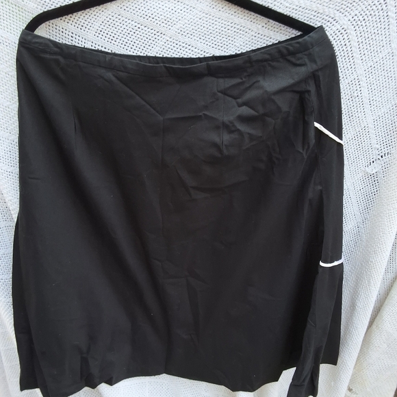 Allison Taylor 3D Deco skirt 14 - Picture 3 of 13